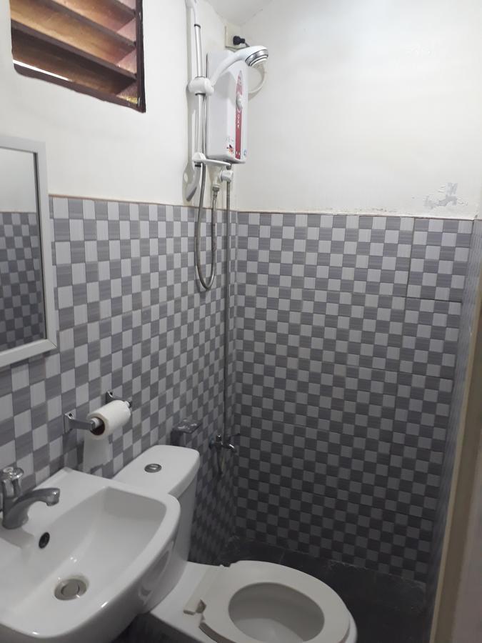 Adrian Travellers Inn إل نيدو المظهر الخارجي الصورة