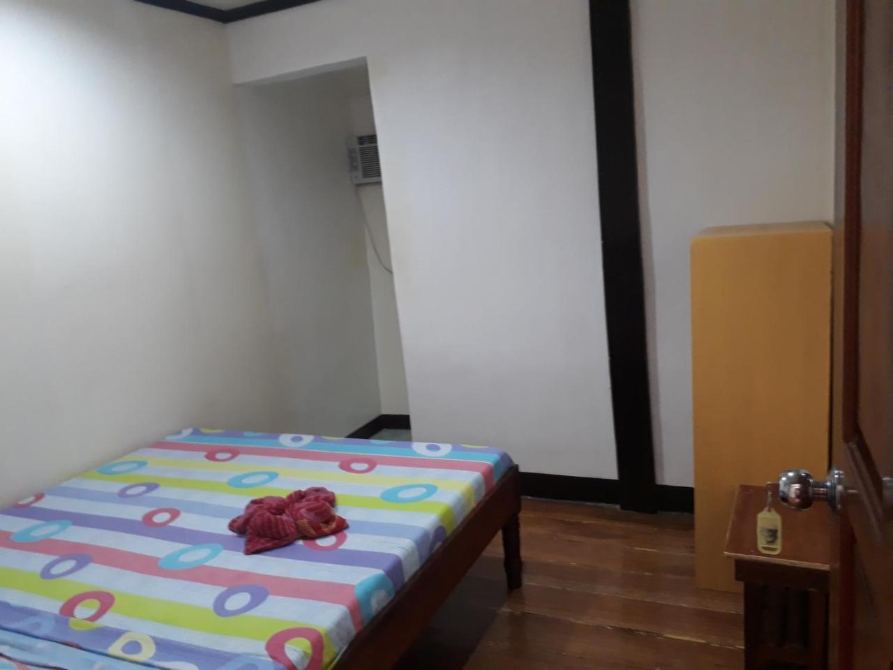 Adrian Travellers Inn إل نيدو المظهر الخارجي الصورة